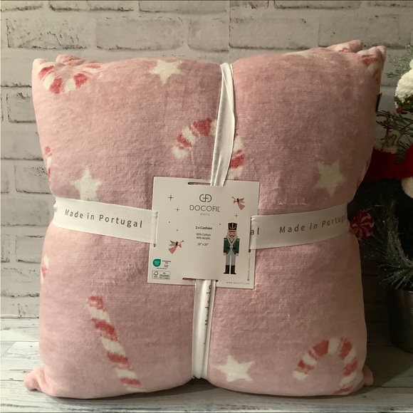Docofil 20×20 2pk Pink Candy Cane Pillows - Picture 3 of 7